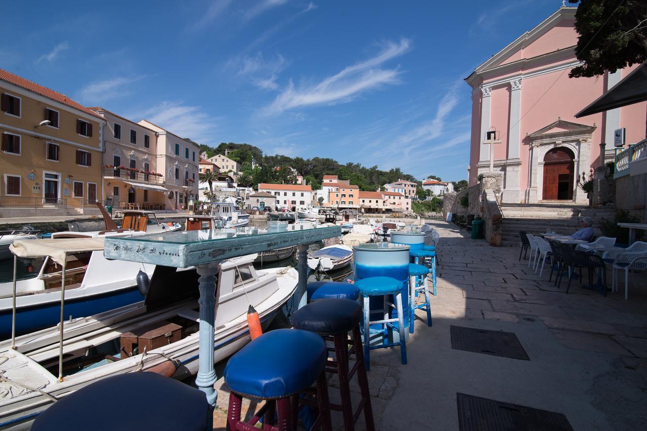 Bed&Breakfast Saturn Veli Losinj Exterior photo